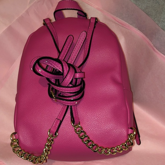 VS Pebbled V-Quilt Small City Backpack - Picture 7 of 7